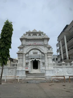 temple gate 1